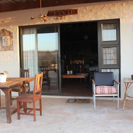 Pureplaas Self Catering Volmoed Oudtshoorn Klein Karoo Apartment ภายนอก รูปภาพ