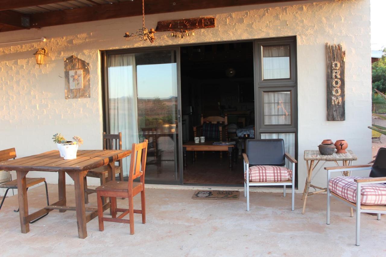 Pureplaas Self Catering Volmoed Oudtshoorn Klein Karoo Apartment ภายนอก รูปภาพ