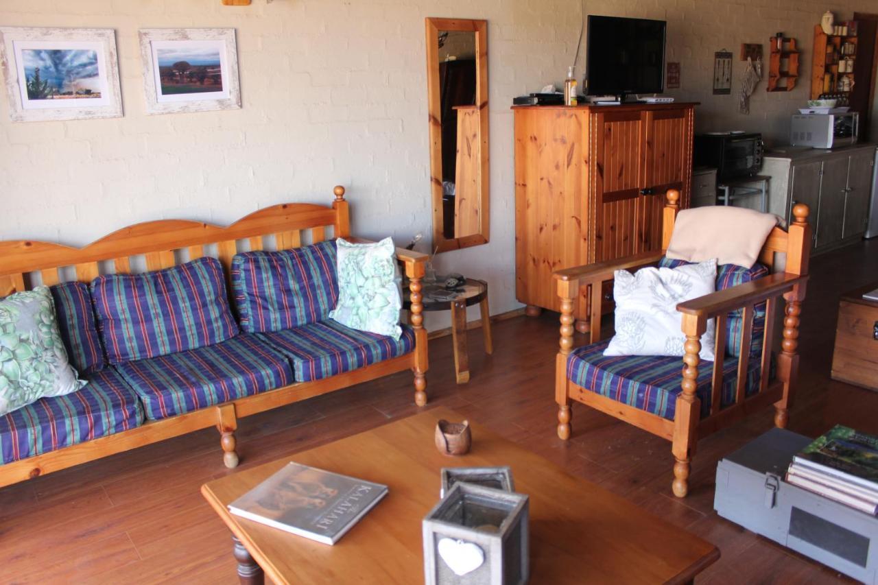 Pureplaas Self Catering Volmoed Oudtshoorn Klein Karoo Apartment ภายนอก รูปภาพ