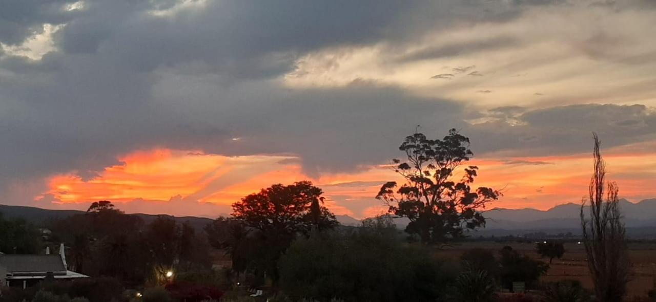 Pureplaas Self Catering Volmoed Oudtshoorn Klein Karoo Apartment ภายนอก รูปภาพ